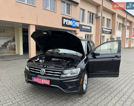 Чорний Фольксваген Тігуан, об'ємом двигуна 2 л та пробігом 232 тис. км за 14200 $, фото 40 на Automoto.ua