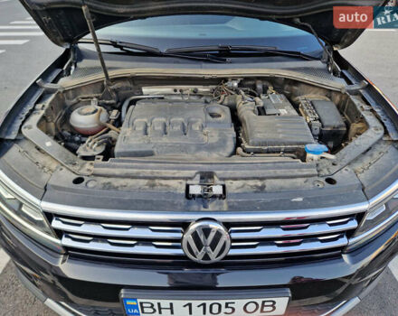 Черный Фольксваген Тигуан, объемом двигателя 1.97 л и пробегом 85 тыс. км за 28800 $, фото 17 на Automoto.ua