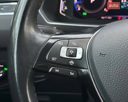 Черный Фольксваген Тигуан, объемом двигателя 2 л и пробегом 81 тыс. км за 19990 $, фото 27 на Automoto.ua