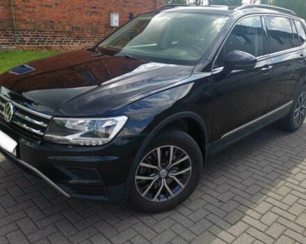 Черный Фольксваген Тигуан, объемом двигателя 2 л и пробегом 46 тыс. км за 17790 $, фото 2 на Automoto.ua