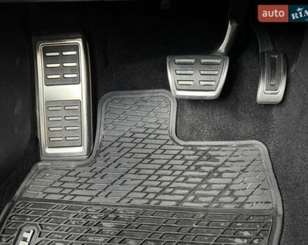 Черный Фольксваген Тигуан, объемом двигателя 2 л и пробегом 93 тыс. км за 23000 $, фото 7 на Automoto.ua