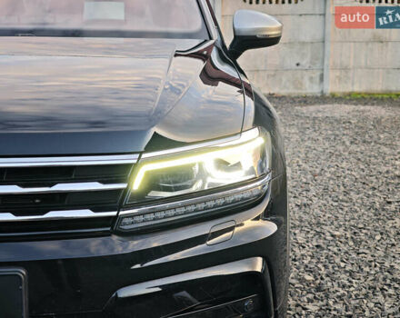 Черный Фольксваген Тигуан, объемом двигателя 2 л и пробегом 177 тыс. км за 32999 $, фото 10 на Automoto.ua