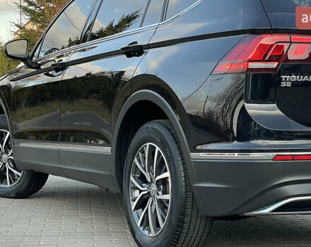 Черный Фольксваген Тигуан, объемом двигателя 2 л и пробегом 170 тыс. км за 18799 $, фото 46 на Automoto.ua