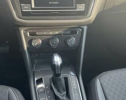 Черный Фольксваген Тигуан, объемом двигателя 2 л и пробегом 48 тыс. км за 20800 $, фото 8 на Automoto.ua