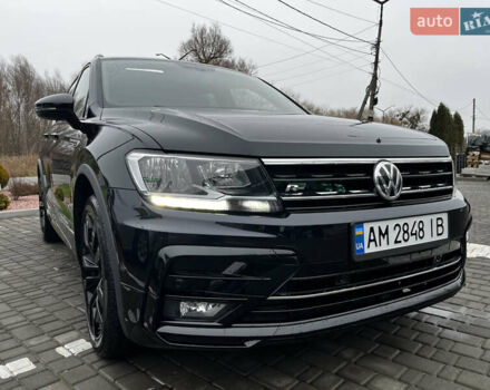 Чорний Фольксваген Тігуан, об'ємом двигуна 1.98 л та пробігом 133 тис. км за 21500 $, фото 2 на Automoto.ua