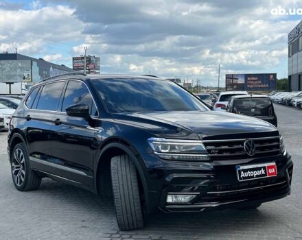 Черный Фольксваген Тигуан, объемом двигателя 2 л и пробегом 53 тыс. км за 24590 $, фото 2 на Automoto.ua