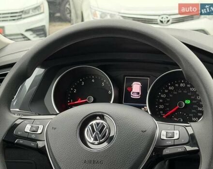 Чорний Фольксваген Тігуан, об'ємом двигуна 2 л та пробігом 129 тис. км за 17500 $, фото 28 на Automoto.ua