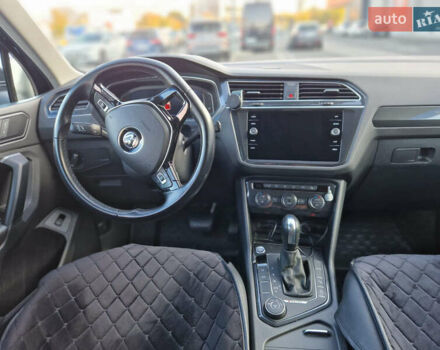 Черный Фольксваген Тигуан, объемом двигателя 1.97 л и пробегом 85 тыс. км за 28800 $, фото 14 на Automoto.ua