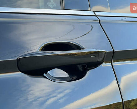 Черный Фольксваген Тигуан, объемом двигателя 2 л и пробегом 170 тыс. км за 18799 $, фото 11 на Automoto.ua