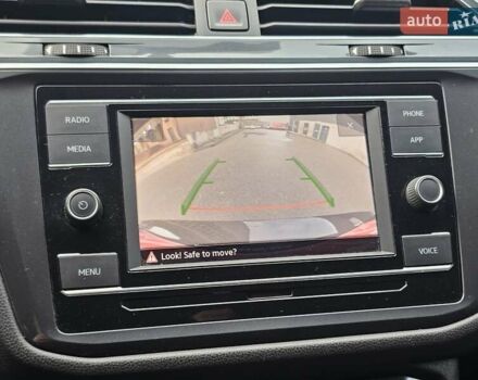 Черный Фольксваген Тигуан, объемом двигателя 2 л и пробегом 106 тыс. км за 18999 $, фото 30 на Automoto.ua