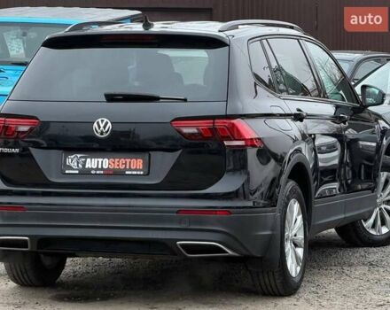 Чорний Фольксваген Тігуан, об'ємом двигуна 2 л та пробігом 129 тис. км за 17500 $, фото 10 на Automoto.ua