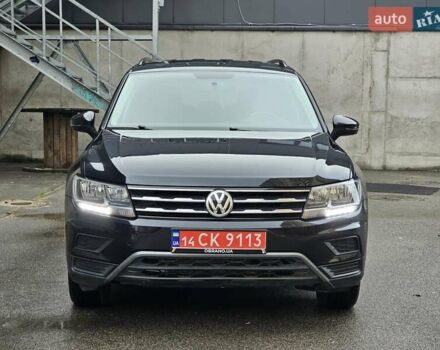 Черный Фольксваген Тигуан, объемом двигателя 2 л и пробегом 106 тыс. км за 18999 $, фото 7 на Automoto.ua