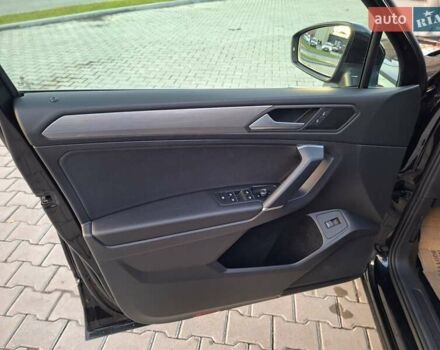 Черный Фольксваген Тигуан, объемом двигателя 1.98 л и пробегом 177 тыс. км за 26200 $, фото 16 на Automoto.ua