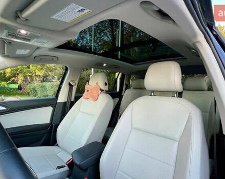 Чорний Фольксваген Тігуан, об'ємом двигуна 1.98 л та пробігом 41 тис. км за 22500 $, фото 10 на Automoto.ua