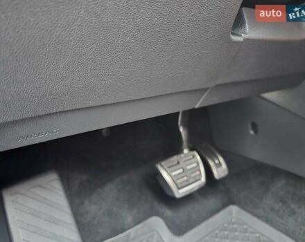 Черный Фольксваген Тигуан, объемом двигателя 2 л и пробегом 199 тыс. км за 31000 $, фото 101 на Automoto.ua