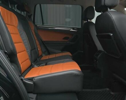 Черный Фольксваген Тигуан, объемом двигателя 2 л и пробегом 199 тыс. км за 31000 $, фото 110 на Automoto.ua