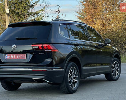 Черный Фольксваген Тигуан, объемом двигателя 2 л и пробегом 170 тыс. км за 18799 $, фото 29 на Automoto.ua