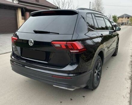 Черный Фольксваген Тигуан, объемом двигателя 2 л и пробегом 184 тыс. км за 18500 $, фото 7 на Automoto.ua