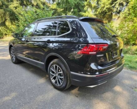 Черный Фольксваген Тигуан, объемом двигателя 2 л и пробегом 42 тыс. км за 17200 $, фото 6 на Automoto.ua