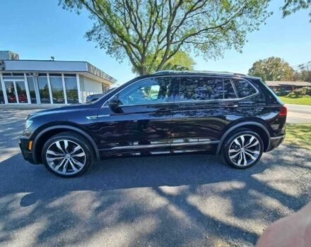 Черный Фольксваген Тигуан, объемом двигателя 2 л и пробегом 30 тыс. км за 19200 $, фото 3 на Automoto.ua