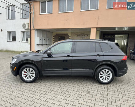 Чорний Фольксваген Тігуан, об'ємом двигуна 2 л та пробігом 232 тис. км за 14200 $, фото 10 на Automoto.ua