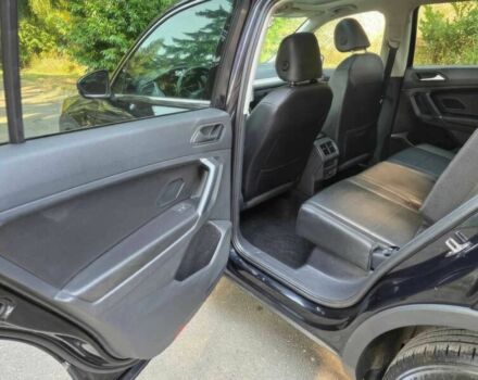 Черный Фольксваген Тигуан, объемом двигателя 2 л и пробегом 42 тыс. км за 17200 $, фото 9 на Automoto.ua