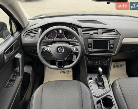 Чорний Фольксваген Тігуан, об'ємом двигуна 2 л та пробігом 232 тис. км за 14200 $, фото 27 на Automoto.ua