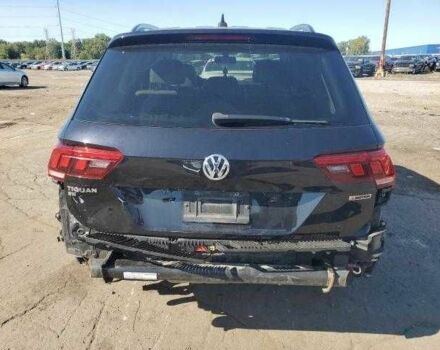 Черный Фольксваген Тигуан, объемом двигателя 2 л и пробегом 64 тыс. км за 4000 $, фото 5 на Automoto.ua