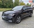 Черный Фольксваген Тигуан, объемом двигателя 2 л и пробегом 58 тыс. км за 26900 $, фото 1 на Automoto.ua
