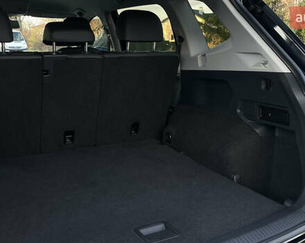 Черный Фольксваген Тигуан, объемом двигателя 2 л и пробегом 170 тыс. км за 18799 $, фото 51 на Automoto.ua