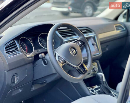 Чорний Фольксваген Тігуан, об'ємом двигуна 1.98 л та пробігом 41 тис. км за 22500 $, фото 20 на Automoto.ua