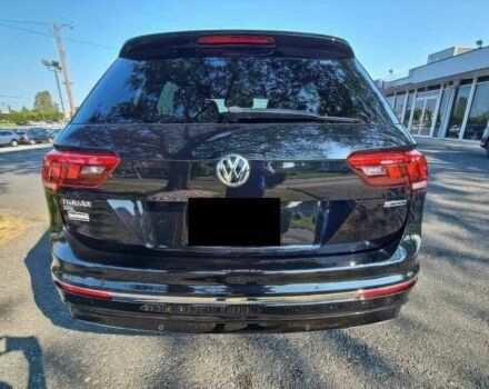 Черный Фольксваген Тигуан, объемом двигателя 2 л и пробегом 45 тыс. км за 11000 $, фото 5 на Automoto.ua