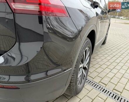 Чорний Фольксваген Тігуан, об'ємом двигуна 2 л та пробігом 228 тис. км за 26900 $, фото 13 на Automoto.ua