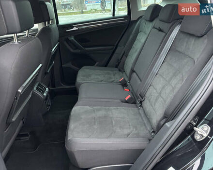 Черный Фольксваген Тигуан, объемом двигателя 2 л и пробегом 227 тыс. км за 24100 $, фото 21 на Automoto.ua