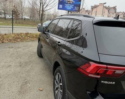 Черный Фольксваген Тигуан, объемом двигателя 2 л и пробегом 55 тыс. км за 21400 $, фото 7 на Automoto.ua
