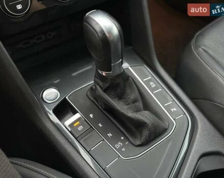 Черный Фольксваген Тигуан, объемом двигателя 2 л и пробегом 81 тыс. км за 19990 $, фото 30 на Automoto.ua