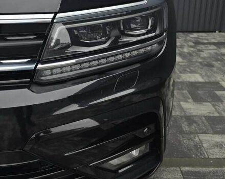 Черный Фольксваген Тигуан, объемом двигателя 2 л и пробегом 199 тыс. км за 31000 $, фото 32 на Automoto.ua