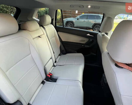 Чорний Фольксваген Тігуан, об'ємом двигуна 1.98 л та пробігом 41 тис. км за 22500 $, фото 12 на Automoto.ua