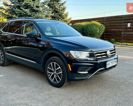 Чорний Фольксваген Тігуан, об'ємом двигуна 1.98 л та пробігом 41 тис. км за 22500 $, фото 8 на Automoto.ua