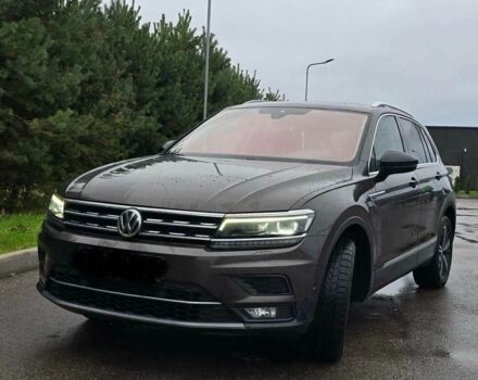 Чорний Фольксваген Тігуан, об'ємом двигуна 0 л та пробігом 82 тис. км за 13600 $, фото 1 на Automoto.ua