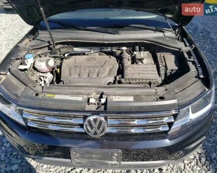 Черный Фольксваген Тигуан, объемом двигателя 2 л и пробегом 65 тыс. км за 3000 $, фото 11 на Automoto.ua