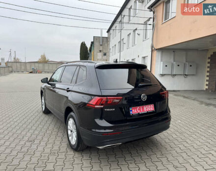 Чорний Фольксваген Тігуан, об'ємом двигуна 2 л та пробігом 232 тис. км за 14200 $, фото 13 на Automoto.ua