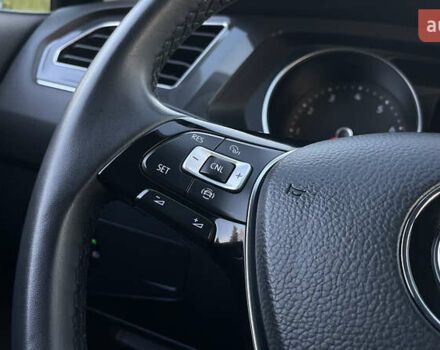 Черный Фольксваген Тигуан, объемом двигателя 2 л и пробегом 170 тыс. км за 18799 $, фото 85 на Automoto.ua