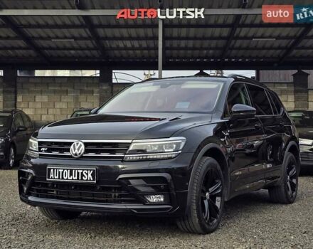 Черный Фольксваген Тигуан, объемом двигателя 2 л и пробегом 199 тыс. км за 31000 $, фото 2 на Automoto.ua