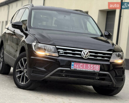 Черный Фольксваген Тигуан, объемом двигателя 1.98 л и пробегом 70 тыс. км за 17900 $, фото 9 на Automoto.ua