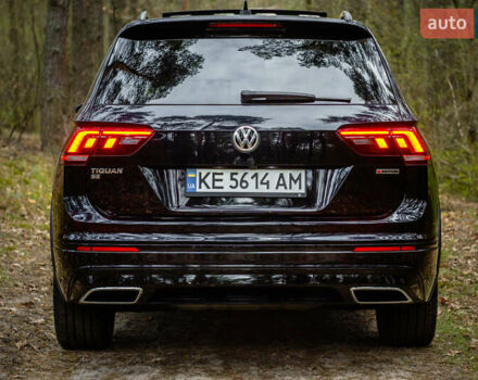 Чорний Фольксваген Тігуан, об'ємом двигуна 2 л та пробігом 53 тис. км за 21900 $, фото 10 на Automoto.ua
