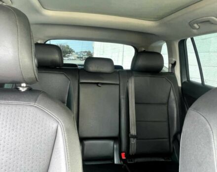 Черный Фольксваген Тигуан, объемом двигателя 2 л и пробегом 41 тыс. км за 4950 $, фото 11 на Automoto.ua