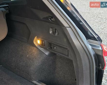 Черный Фольксваген Тигуан, объемом двигателя 2 л и пробегом 177 тыс. км за 32999 $, фото 61 на Automoto.ua