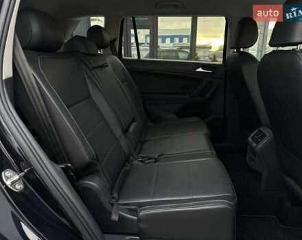 Черный Фольксваген Тигуан, объемом двигателя 2 л и пробегом 81 тыс. км за 19990 $, фото 14 на Automoto.ua