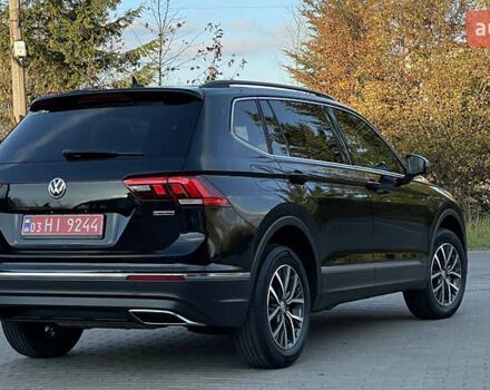 Черный Фольксваген Тигуан, объемом двигателя 2 л и пробегом 170 тыс. км за 18799 $, фото 27 на Automoto.ua